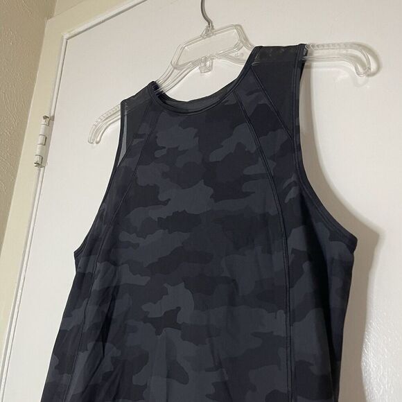 LULULEMON black Camo sleeveless workout tank top size US 4 - Picture 2 of 5